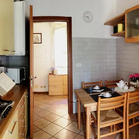 Old Bridge Apartment Bologna